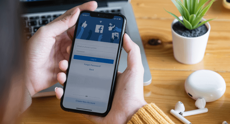 Nuovi strumenti per i gruppi Facebook